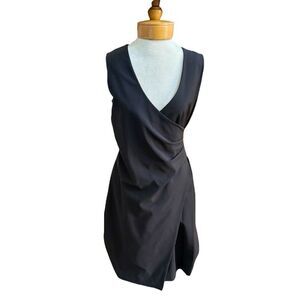 Theory LBD size 6 Crossover Front Wrap Style sleeveless Dress. Size 6